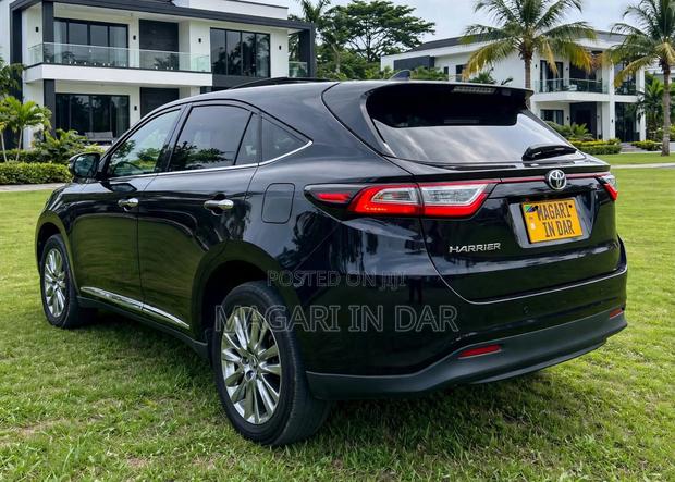 Toyota Harrier 2017 Black