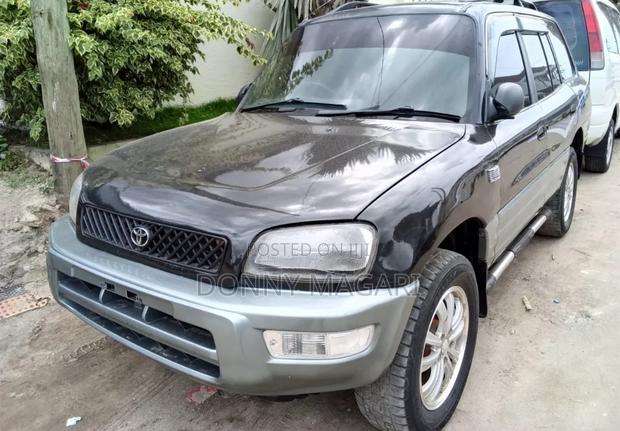 Toyota RAV4 2004 Black