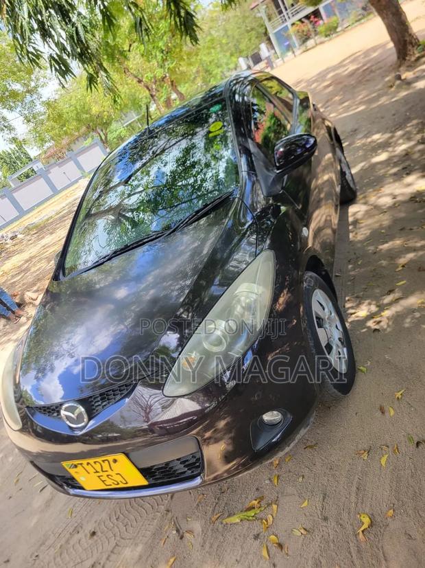 Mazda Demio 2011 Maroon
