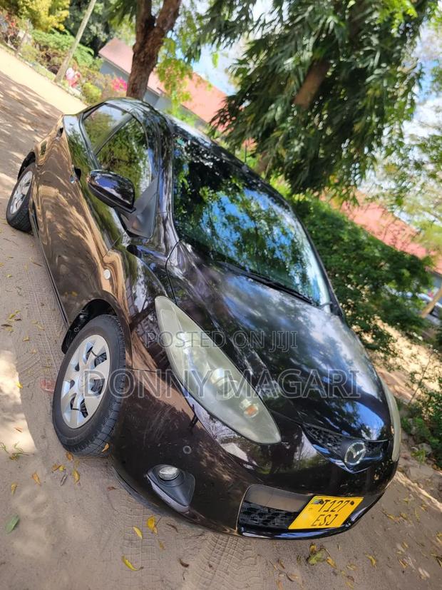 Mazda Demio 2011 Maroon