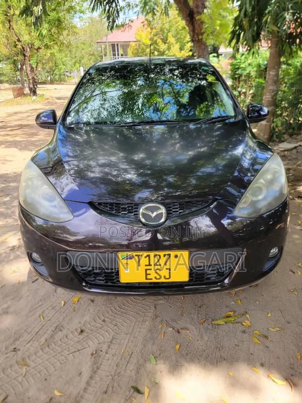 Mazda Demio 2011 Maroon