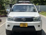 Toyota Fortuner 2004 White for sale