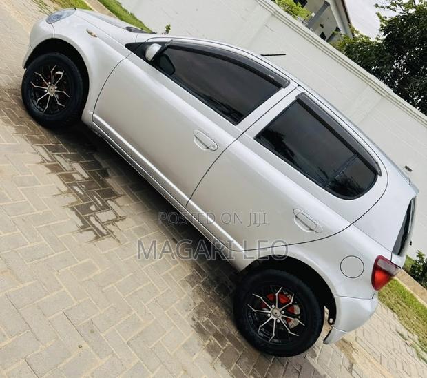 Toyota Vitz 1.3 AWD 5dr 2002 Silver