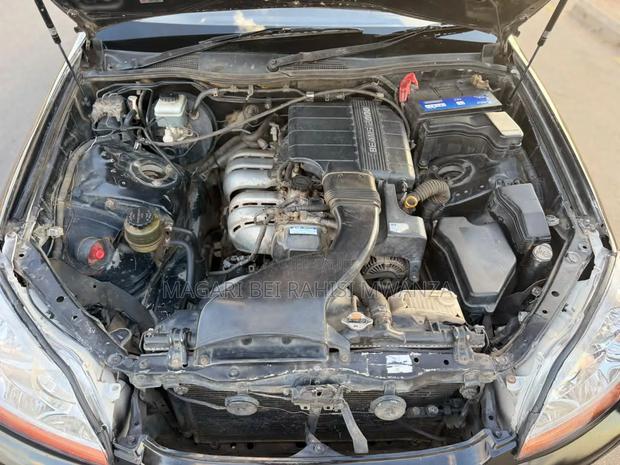 Toyota Mark II 2004 Black