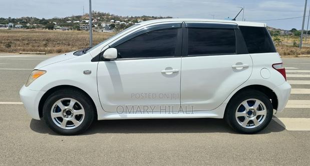 Toyota IST 2006 Pearl