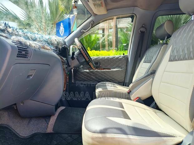 Toyota Noah 2002 White