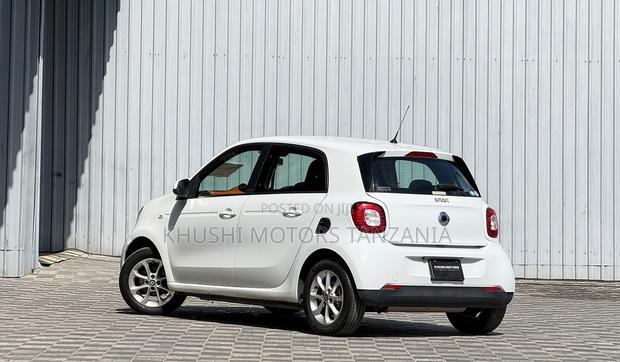 Smart ForFour 2016 White