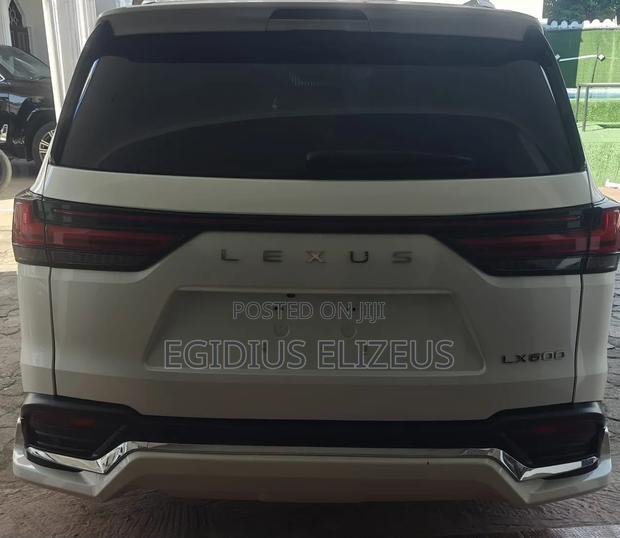 Lexus LX 2025 White