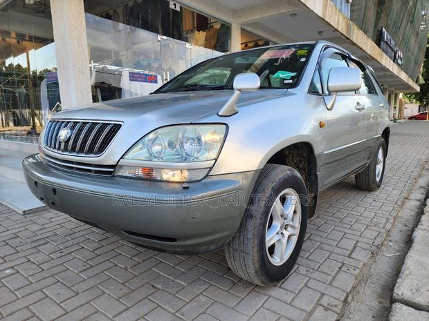 Toyota Harrier 2006 Silver