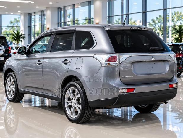 Mitsubishi Outlander 2015 Gray