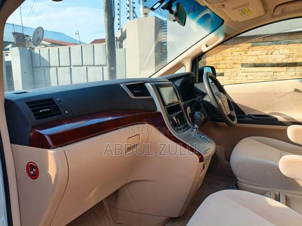 Toyota Alphard 2008 White