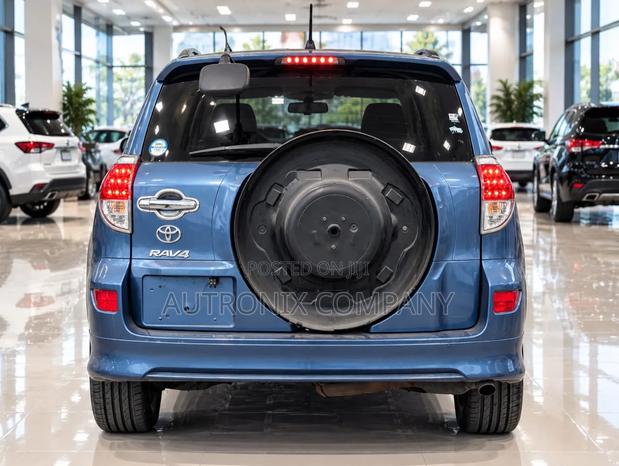Toyota RAV4 2.0 4x4 2006 Blue