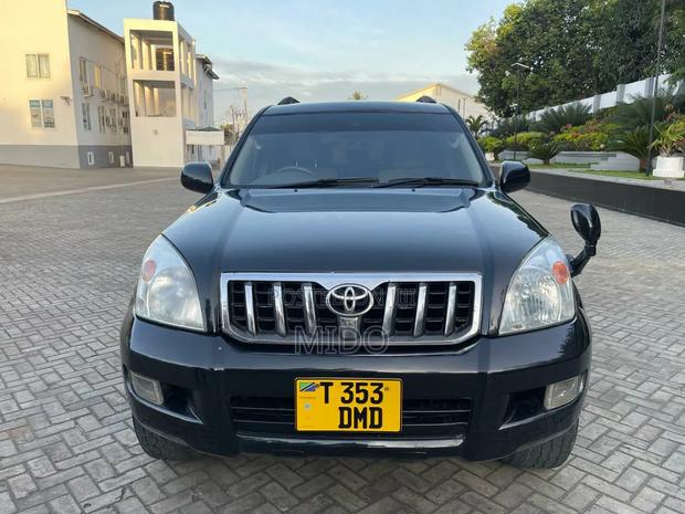 Toyota Land Cruiser Prado 2006 Black