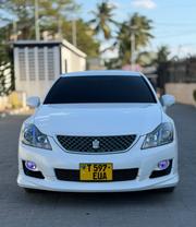 Toyota Crown 2009 Off white for sale