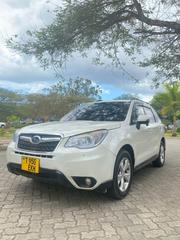 Subaru Forester 2014 White for sale