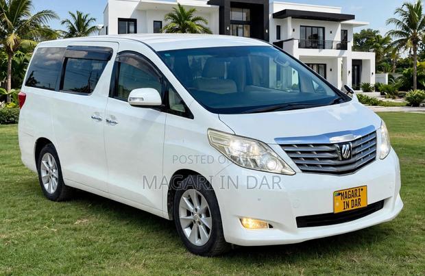 Toyota Alphard 2009 White