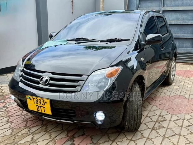 Toyota IST 2005 Black
