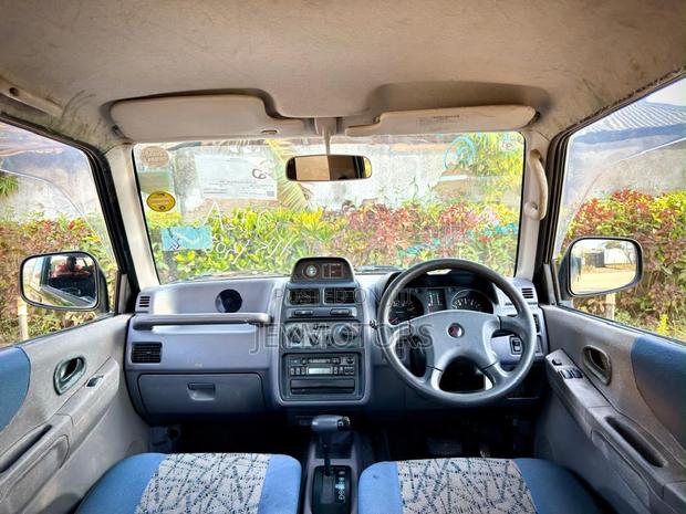 Mitsubishi Pajero 2001 Blue