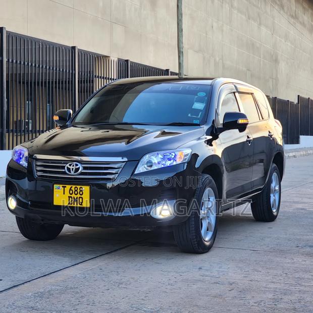 Toyota Vanguard 2010 Black