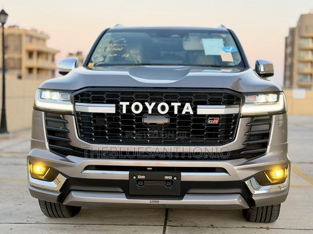 New Toyota Land Cruiser 2025 Silver