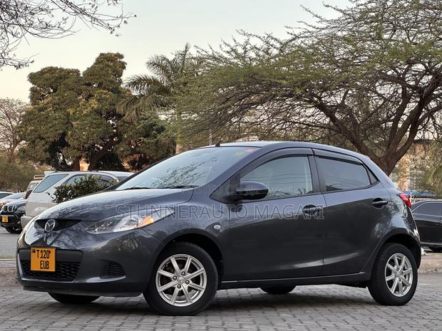 Mazda Demio 2009 Gray