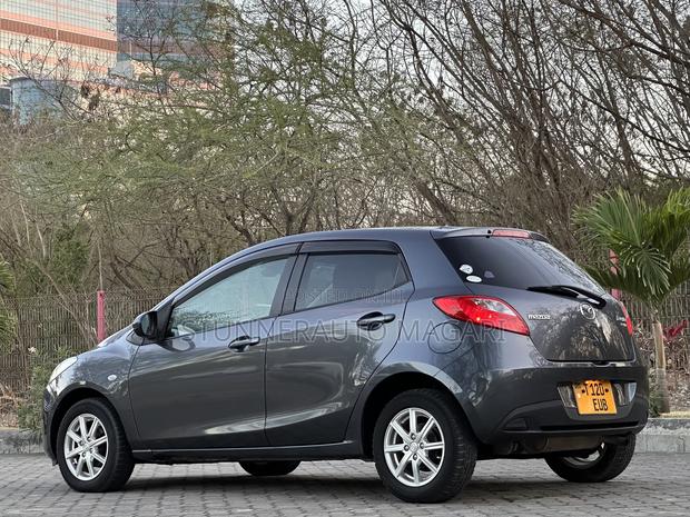 Mazda Demio 2009 Gray