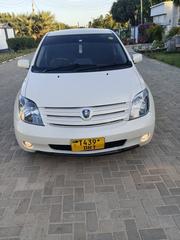 Toyota IST 2003 White for sale