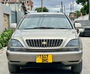 Toyota Harrier 2003 Gold for sale