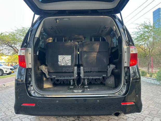 Toyota Alphard 2010 Black