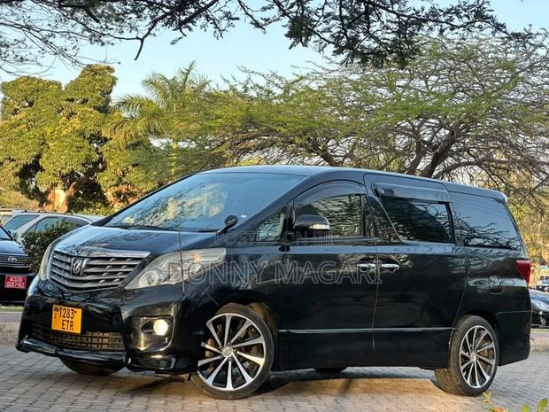 Toyota Alphard 2010 Black