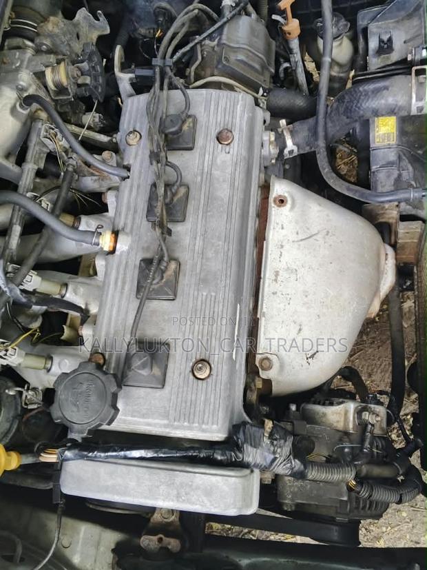 Toyota Corolla Spacio 2000 Silver