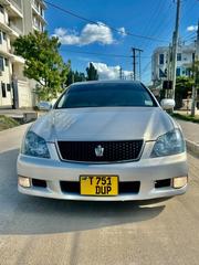 Toyota Crown 2005 Silver for sale