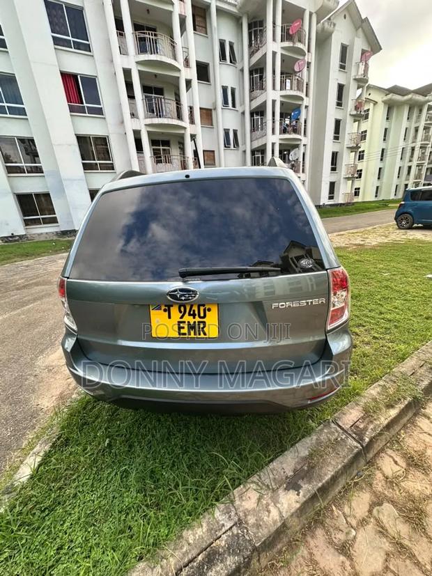 Subaru Forester 2009 Gray