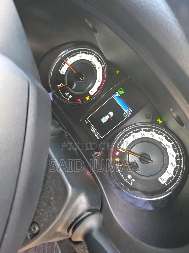 Toyota Hilux Revo Double Cab Deisel 2.4 AWD 2019 Gray