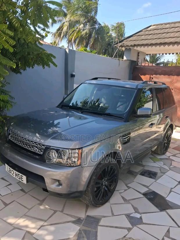 Land Rover Range Rover HSE 2010 Gray