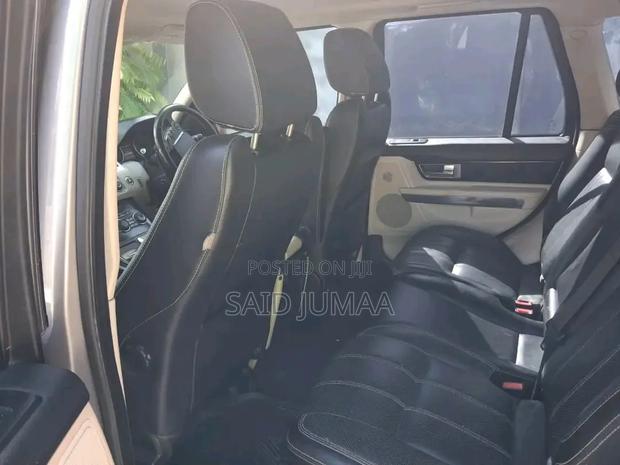 Land Rover Range Rover HSE 2010 Gray