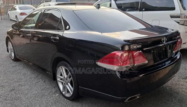Toyota Crown 2010 Burgundy