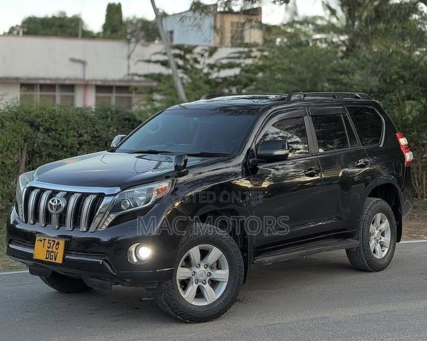 Toyota Land Cruiser Prado 2015 Black