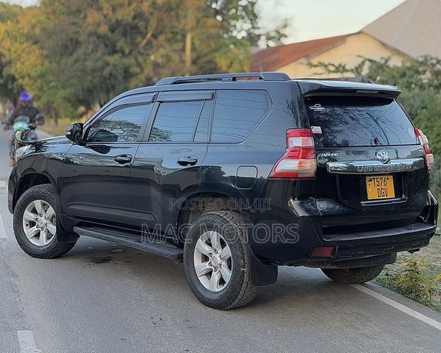 Toyota Land Cruiser Prado 2015 Black