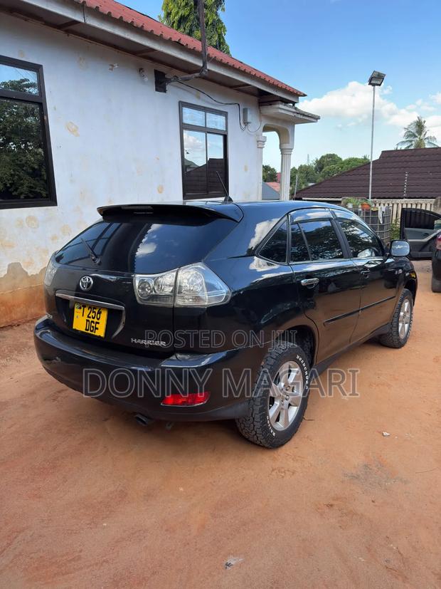 Toyota Harrier 2.4 2007 Black