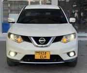 Nissan X-Trail 2.0 Petrol FWD 2014 White for sale