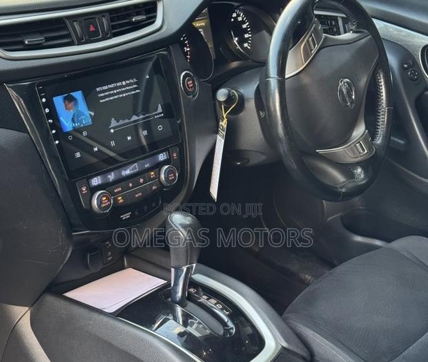 Nissan X-Trail 2.0 Petrol FWD 2014 White