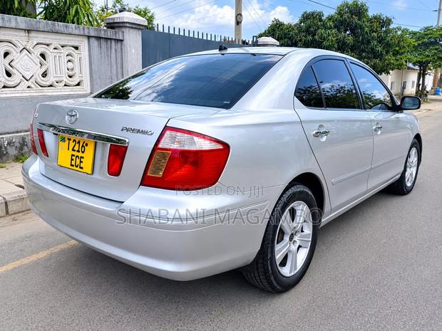 Toyota Premio 2004 Silver