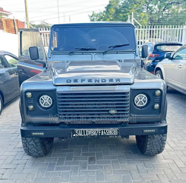 Land Rover Defender 2015 Gray