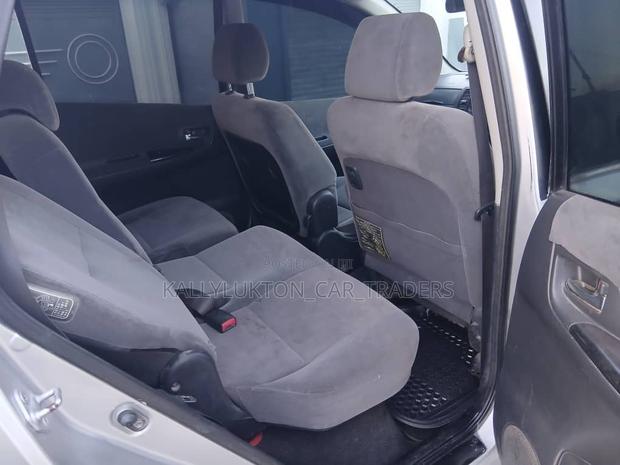 Toyota Corolla Spacio 2004 Silver