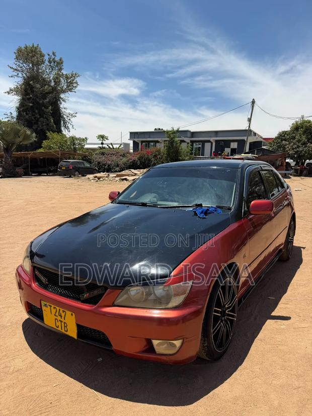 Toyota Altezza 2004 Red