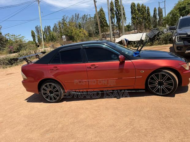 Toyota Altezza 2004 Red
