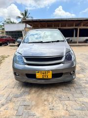 Toyota IST 2004 Gray for sale
