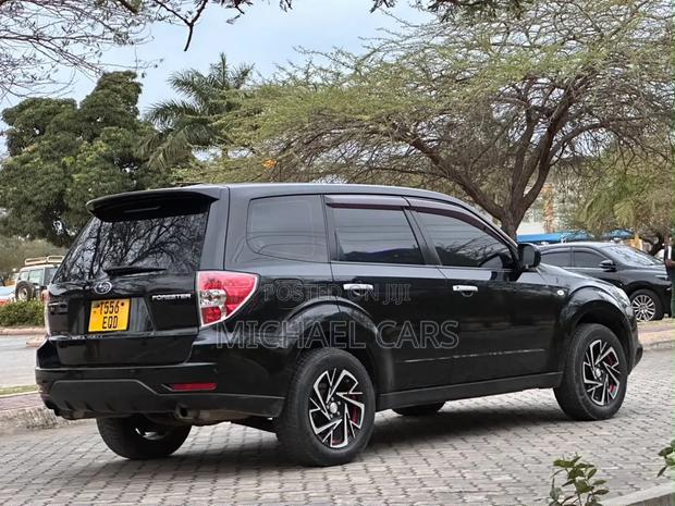 Subaru Forester 2010 Black