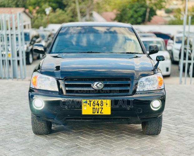 Toyota Kluger 2004 Black